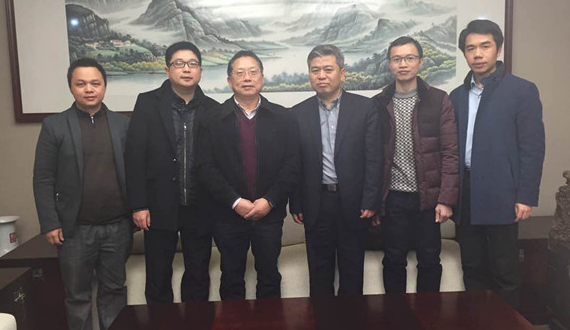 M.A.O.董事长毛厚德一行前往九游老哥J9俱乐部参观考察
